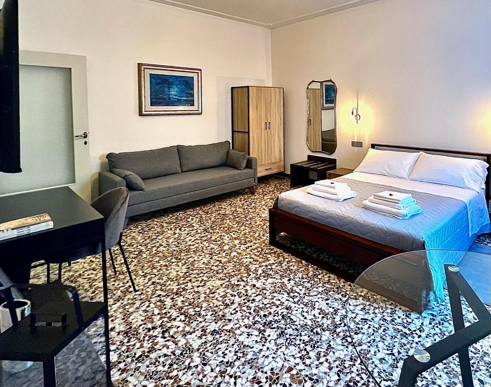 Casa Margherita Piacenza Eksteriør billede